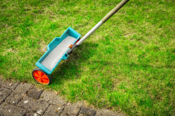 Commercial Lawn Treatment in Hickory
