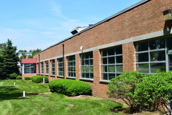 Cost of Corporate Lawn Maintenance in Hickory